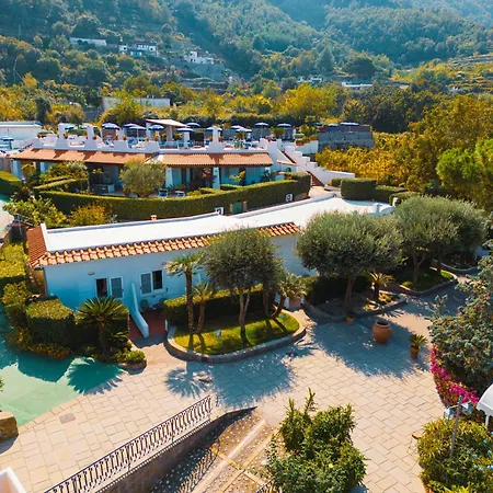 Poggio Aragosta & Hotel 4*