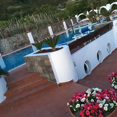 ポッジオ アラゴスタ ホテル＆スパ カザミッチョラ・テルメ