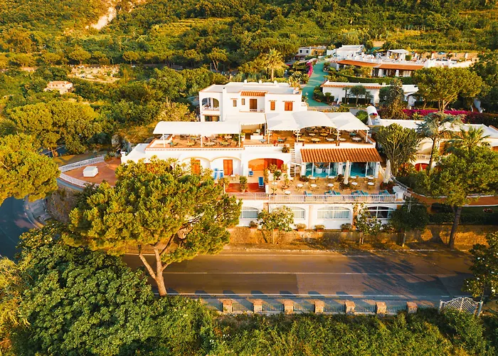 Poggio Aragosta & Hotel