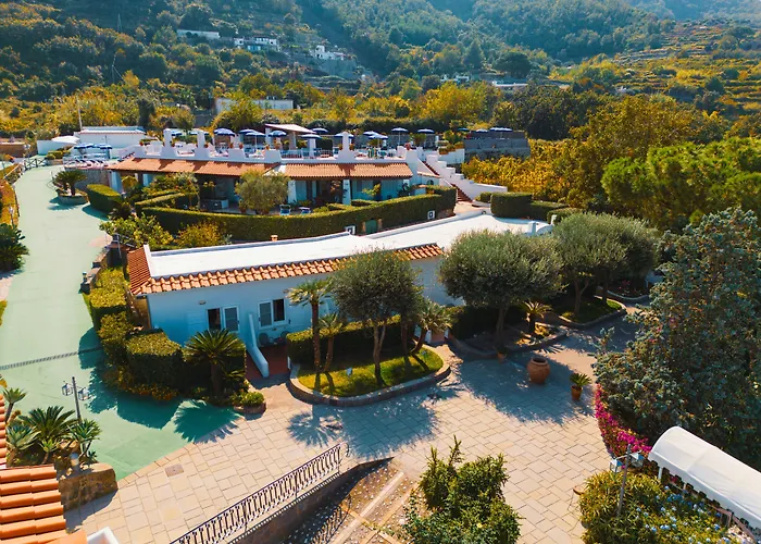 Poggio Aragosta & 4*